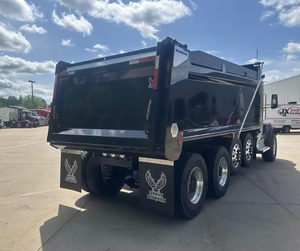 Camions bennes d'occasion Peterbilt 567 Paccar 510HP automatiques, très propres et abordables, modèles 2024, 2023, 2022 - Product Image 2