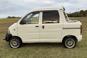 LISTO PARA CONDUCIR - USADO, VOLANTE A LA IZQUIERDA |   Volante a la derecha |   2000 DAIHATSU HIJET VANS 4WD - Product Image 2