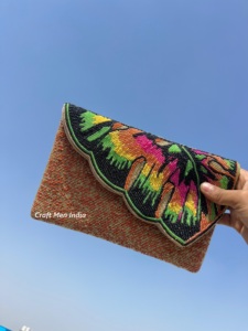 Pochette perlée à la main à motif floral pochette colorée sac à main perlé sac d'été sac à main de mariage soirée perle noire pochette feuille florale - Product Image 6