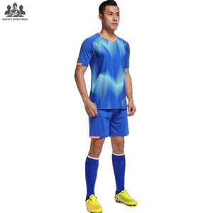 Uniforme de football d'équipe en gros |   Kit en polyester respirant à séchage rapide |   Ajustement réglable, fabrication OEM |   Haute qualité Toutes saisons - Product Image 4