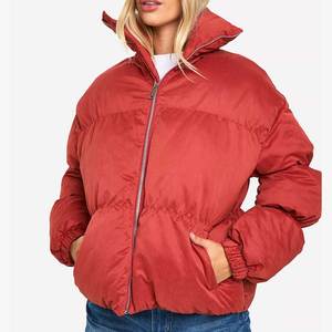 Veste matelassée OEM de haute qualité pour femmes, respirante et de nouveau design pour l'hiver, fermeture à glissière grande taille, courte longueur - Product Image 1