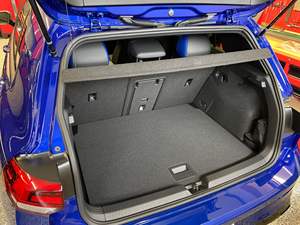 Volkswagen Golf R 2023, 315 HP, Turbo de 4 Cilindros, Tracción en las Cuatro Ruedas (AWD), Automático, Hatchback - Product Image 6