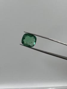 Nuevas esmeraldas de corte de cojín zambiano Natural de calidad fina de Grado Superior 5,61 quilates para la fabricación de joyas - Product Image 3
