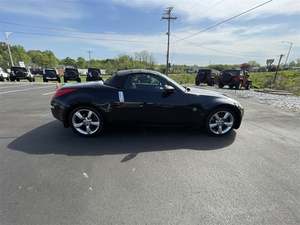 Nissan 350Z Roadster Touring 2009 / Disponible para la Venta con Bajo Kilometraje, Motor de Gasolina, Auto Usado en Excelentes Condiciones y Sin Accidentes - Product Image 3