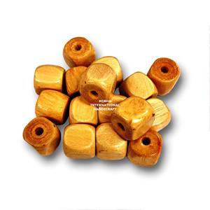 Grandes perles en bois naturelles Perles d'espacement inachevées 15x29mm Perles en bois colorées personnalisées en forme et dimensionnées Livraison rapide depuis l'Inde - Product Image 4