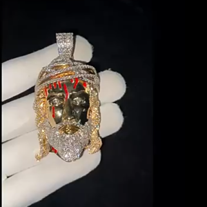 Colgantes de Cruz Cristiana Personalizados en Plata con Moissanita VVS, Joyería de Compromiso Estilo Hip Hop, Certificados IGI para Hombre y Mujer - Product Image 3
