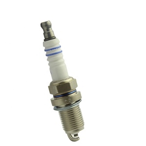 Bougies d'allumage en alliage de nickel FR7DC +8 à noyau en cuivre 0242235666 Pièces de moteur de <span class=keywords><strong>voiture</strong></span> pour Chrysler Dodge Nissan - Product Image 4