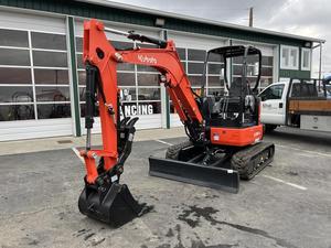 รถขุดขนาดเล็ก Kubota U35-4 รุ่นใหม่ พร้อมบุ้งกี๋และกราปเปอร์ สำหรับงานก่อสร้างในฟาร์ม - Product Image 2