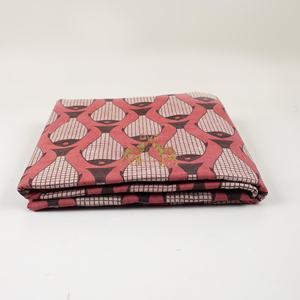 Tela de algodón estampada a mano con motivos de peces, hecha en India por el fabricante, con estampado en bloque. - Product Image 4