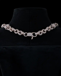 Cadena de Cuello Moderna de Estilo Hip Hop que Muestra un Brillo Inspirado en el Diamante Moissanite para una Moda Urbana Distintiva - Product Image 3