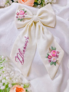 Lazos para el pelo de tela de lino Bordados florales multicolores hechos a medida para diseñadores y tiendas de accesorios para el cabello de Navidad - Product Image 5