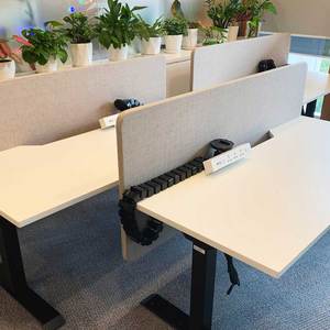 Multiprise HOECZ018 à 6 prises avec cordon d'extension à fixation sur surface de bureau, extrémité femelle IEC, réseau Wi-Fi - Product Image 5