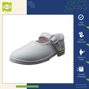 Gran oferta, zapatos de uniforme escolar con cojín de aire y correa de cuero ligero para niñas disponibles en color blanco y negro para compradores a granel - Product Image 6