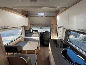 Autocaravana de Lujo Usada A68 Navi 2021 con Calefactor de Energía Solar, Cocina Deslizable de Acero Inoxidable y Galvanizado - Product Image 5