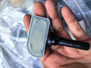 Système de surveillance de la pression des pneus JX7T-1A180-CA 433Mhz pour <span class=keywords><strong>Ford</strong></span> Explorer Focus Kuga <span class=keywords><strong>Puma</strong></span> S-Max Transit 2020 2021 2022 <span class=keywords><strong>2023</strong></span> - Product Image 4