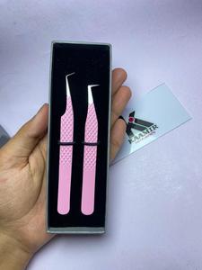 Pinzas Antimagnéticas de Acero Inoxidable Rosa Bebé de 90 Grados para Principiantes y Profesionales en Extensiones de Pestañas, Mango Cómodo, Punta Suave - Product Image 5