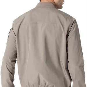 Venta al por mayor chaqueta de invierno unisex diseño personalizado manga larga bombardero polar XL tamaño cuello con capucha 100% algodón últimos diseños en venta - Product Image 1