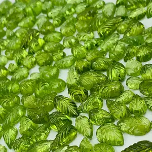 Kalite 100% doğal Peridot yaprak şekli oyma taş gevşek taş mücevher Peridot yaprak şekli oyma