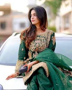 Lanzamiento de ropa de fiesta de boda Nuevo diseñador Chinon Seda Hermosa secuencia Bordado Top de trabajo con y Palazzo con Dupatta - Product Image 3