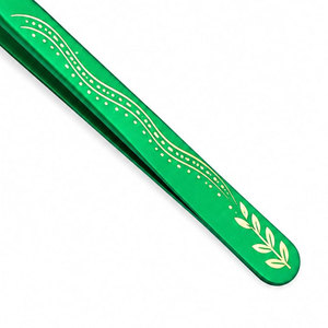 Pince à épiler de précision verte pour cils, avec pointe inclinée et motif en forme de feuille - Product Image 2