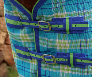 Équipement équestre haut de gamme - Couverture de cheval en maille personnalisable avec logo pour le paddock et l'écurie - Product Image 3