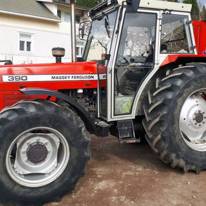 Tracteur agricole Massey Ferguson 390 d'occasion, 80 CV, 4 roues motrices, transmission par engrenages, avec moteur, boîte de vitesses et pompe - Product Image 3