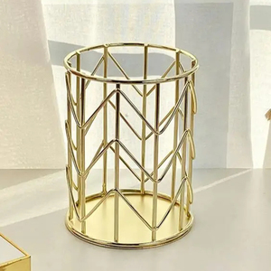 ตะกร้าเครื่องครัวชุบทองหรูหราพร้อมเคาน์เตอร์ทำจากโลหะสำหรับวางกลางโต๊ะรับประทานอาหารใช้ในบ้าน - Product Image 1