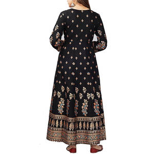 Designer inspiré Gota Patti brodé Salwar Kameez impression dessinée à la main longue robe de soirée touche moderne indien pakistanais - Product Image 2