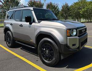 Oferta Limitada Toyota Land Cruiser First Edition 2024 4WD, Bloqueo Central, Diferenciales Traseros, Faros Estilo Heritage - Product Image 4