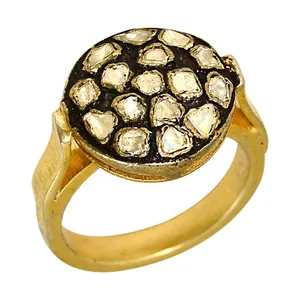 Bague en or plaqué avec un cluster de diamants exquis pour les cadeaux de bijoux pour femmes - Product Image 1