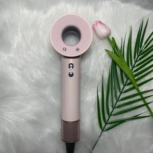 ไดร์เป่าผมไอออนิกความเร็วสูง 5-in-1, อุปกรณ์จัดแต่งทรงผมแบบแม่เหล็ก, มอเตอร์ดิจิตอล, ระบบควบคุมความร้อนอัจฉริยะ, แห้งเร็ว, สีชมพู/สีเทา - Product Image 2