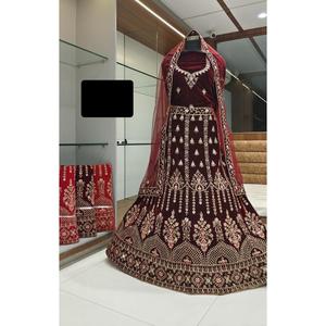 Hecho a mano de calidad superior terciopelo Lehenga trabajo de bordado de lujo mejor precio para indio paquistaní Choli ropa proveedor directo - Product Image 2