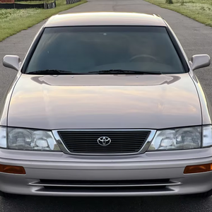 BONNE CONDITION D'OCCASION, CONDUITE À GAUCHE |   Conduite à droite |   45 000 KM 1997 TOYOTA AVALON XLS - Product Image 1