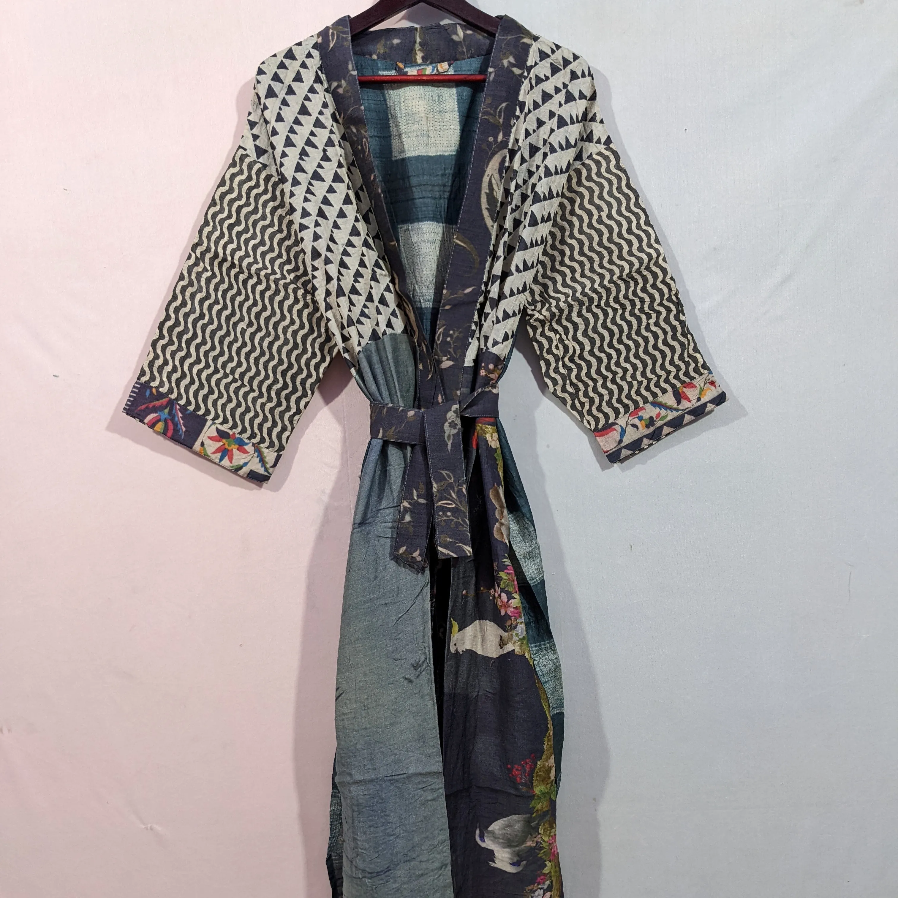 100% Pure Woolen Saree Floral Women Kimono Khadi Woolen Robe Winter Wear Wool Kimono Cashmere Yarn Mohair Robe