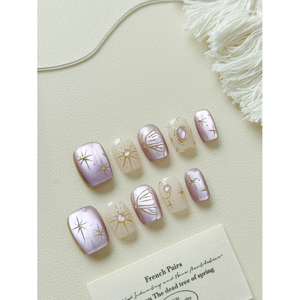 Celestial Glow Press on Nail ajoute un effet lumineux à votre nail art ! - Product Image 1