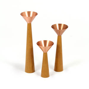 Porte-bougie en laiton 100% fabriqué à la main, design nouveau, artisanat de très bonne qualité, décoration de mariage à domicile, support de bougie doré - Product Image 4