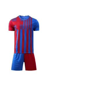 Gli adulti personalizzati OEM impostano le magliette da calcio della maglia da calcio all'ingrosso 2023 tuta da calcio traspirante abbigliamento sportivo per bambini da uomo