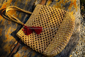 Bolsa de cuentas de jacinto de agua para mujer hecha a mano para vacaciones de verano buen precio al por mayor 2023 - Product Image 4