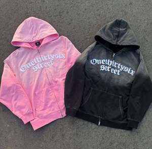 Sudaderas con capucha unisex personalizadas con bordado para hombre, colores sólidos, de verano, de punto, con efecto desgastado, extragrandes, de tejido grueso, de corte bajo - Product Image 2