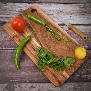 Planche à découper en bois avec poignée pour une utilisation facile - écologique - durable - Product Image 4