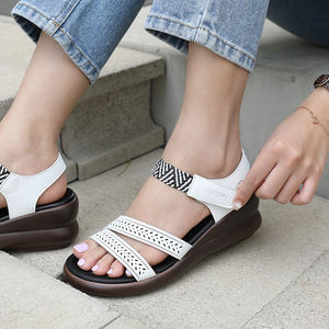 JSHOE Sandales en cuir d'action pour femmes Marque coréenne Placard Essential Hito Plateforme pour Velcro Strap Summer Breathable Essentials - Product Image 2