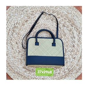 Haute Qualité À La Main Rectangle Jacinthe D'eau Sac CrossBody Haute Couture Dames Sac À Main Fermeture À Glissière Direct En Gros Vietnam - Product Image 1