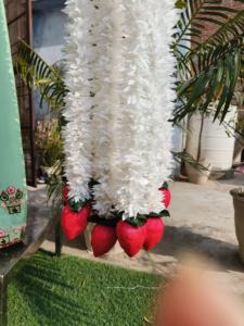 ดอกมะลิประดิษฐ์4ฟุตพร้อมดอกบัวพวงมาลัยสำหรับตกแต่งฉากหลังสายสำหรับฉากหลังแต่งงานแบบอินเดียใต้ - Product Image 5