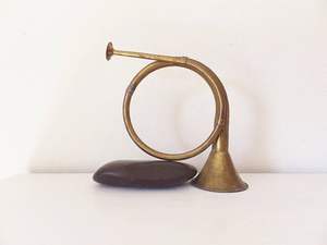 แตรบิวเกิ้ลทองเหลืองทำด้วยมือมีสไตล์พร้อมการฉายภาพที่ดังเหมาะสำหรับผู้ที่ชื่นชอบดนตรีและการแสดงสาธารณะ - Product Image 4