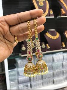 Pendientes Jhumki con Acabado Mate CZ para Mujer, Perfectos para Toda Ocasión, Pendientes de Lujo con Cadena para la Oreja - Product Image 2