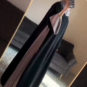 Élégant modeste brodé à la main femmes beaux plis latéraux Abayas formelle traditionnelle Dubaï robes tissu respirant - Product Image 2