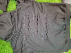 เสื้อมีฮู้ดปักลายสำหรับฤดูหนาวผ้าถักกันหดลายพื้นโลโก้ออกแบบได้ตามต้องการ - Product Image 3