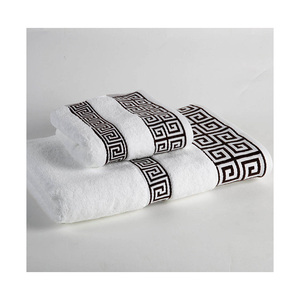 Ensemble de serviettes de bain en coton blanc personnalisées de haute qualité Design tissé épais pour adultes pour la fabrication en gros de salons et d'hôtels - Product Image 1