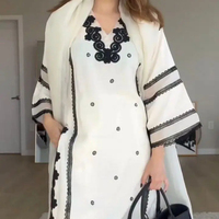 Koleksi Wanita India dalam grosir tersedia tersedia Kurti dengan Salwar dalam kain kualitas tinggi perancang baru terlihat Kurta dhoti salwaar