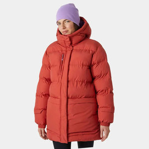 Vente en gros Parka matelassée Aurora personnalisée pour femmes Veste d'hiver matelassée rouge coquelicot en toile respirante avec cordon de serrage réglable - Product Image 1